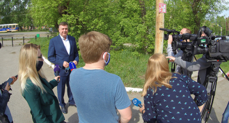 Сергей Литвиненко презентовал журналистам проект «Передвижные Мобильные Пункты» Сергей Литвиненко презентовал журналистам проект «Передвижные Мобильные Пункты»